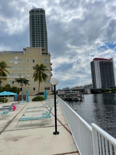 3800 S Ocean Dr, Unit 1725, Hollywood, FL 33019 Photo