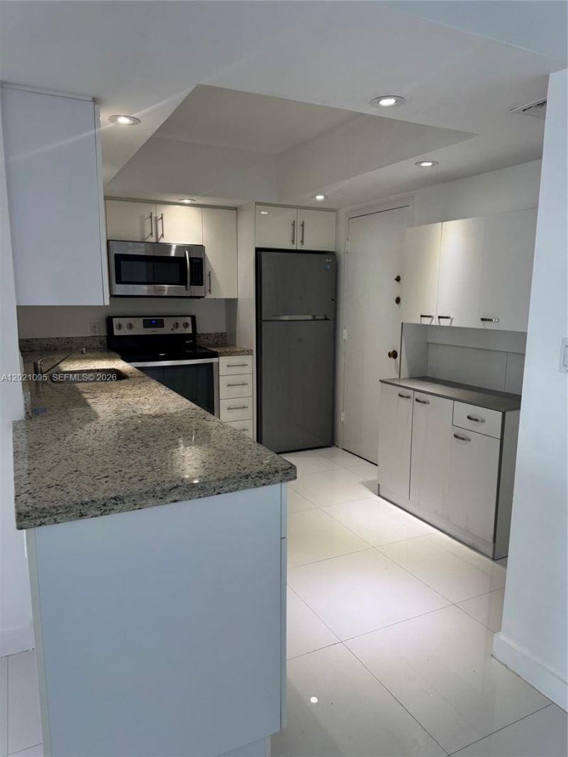 3800 S Ocean Dr, Unit 1725, Hollywood, FL 33019 Photo