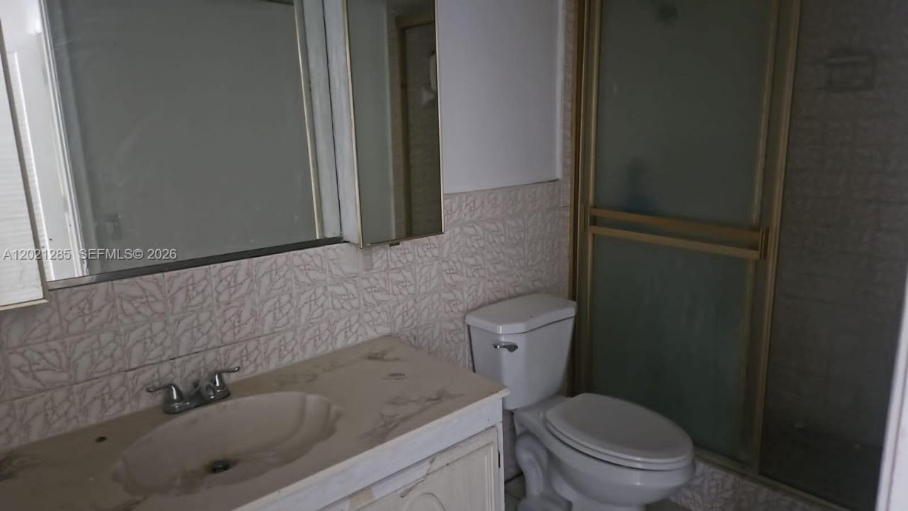 5300 NW 18th Ct , Unit 4I, Lauderhill, FL 33313 Photo