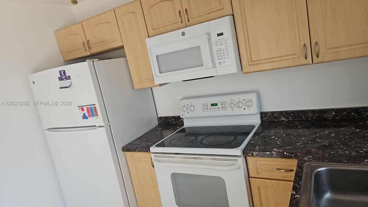 5300 NW 18th Ct , Unit 4I, Lauderhill, FL 33313 Photo