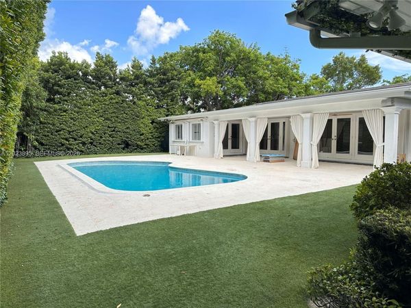 181 Island Dr , Key Biscayne, FL 33149