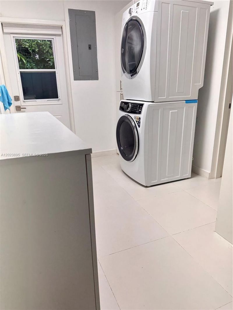 181 Island Dr , Key Biscayne, FL 33149 Photo