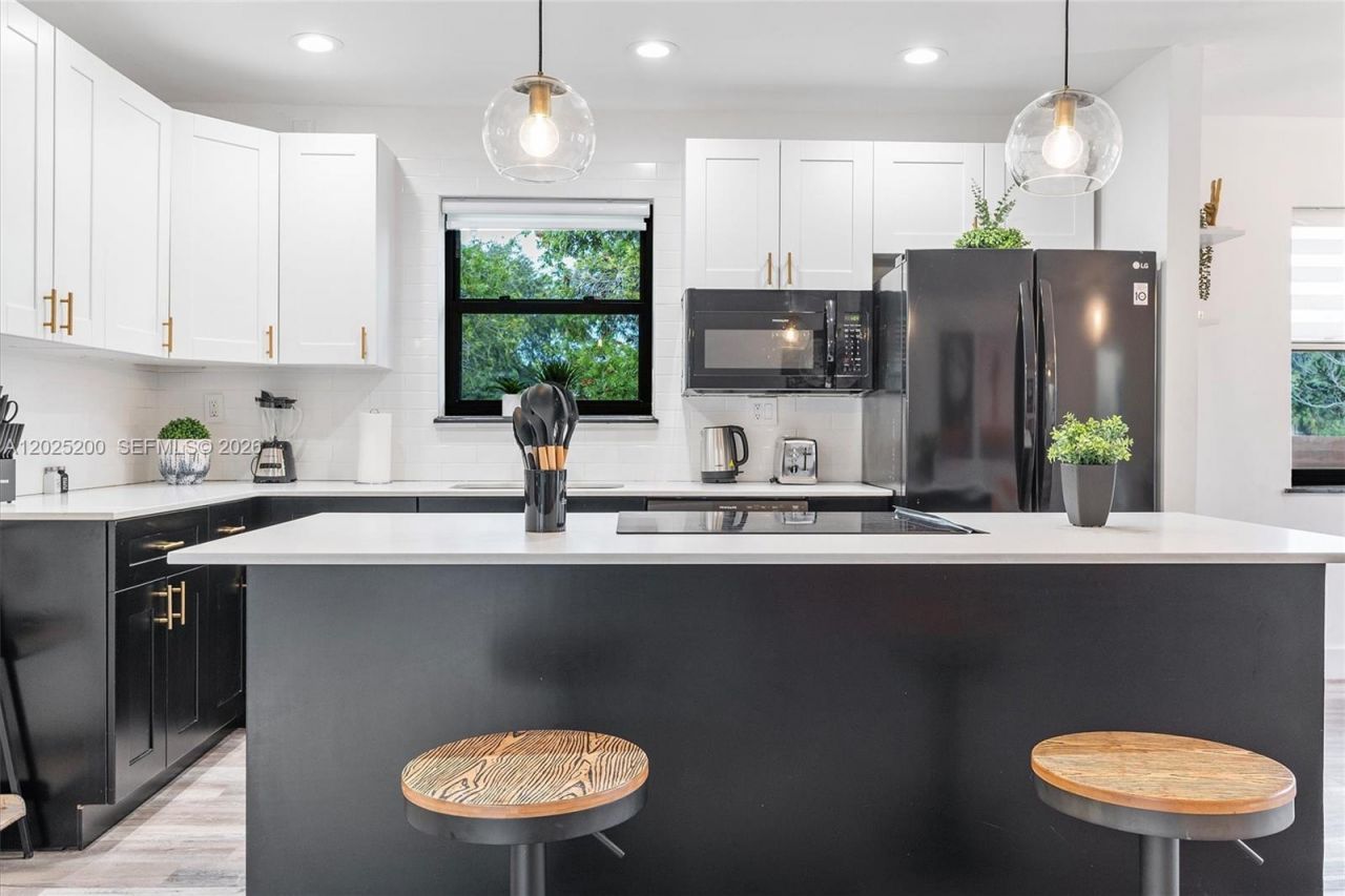 Please Call For Address, Unit 1300, North Miami Beach, FL 33162 Photo