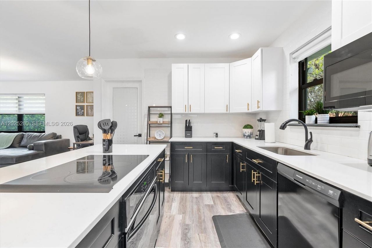 Please Call For Address, Unit 1300, North Miami Beach, FL 33162 Photo