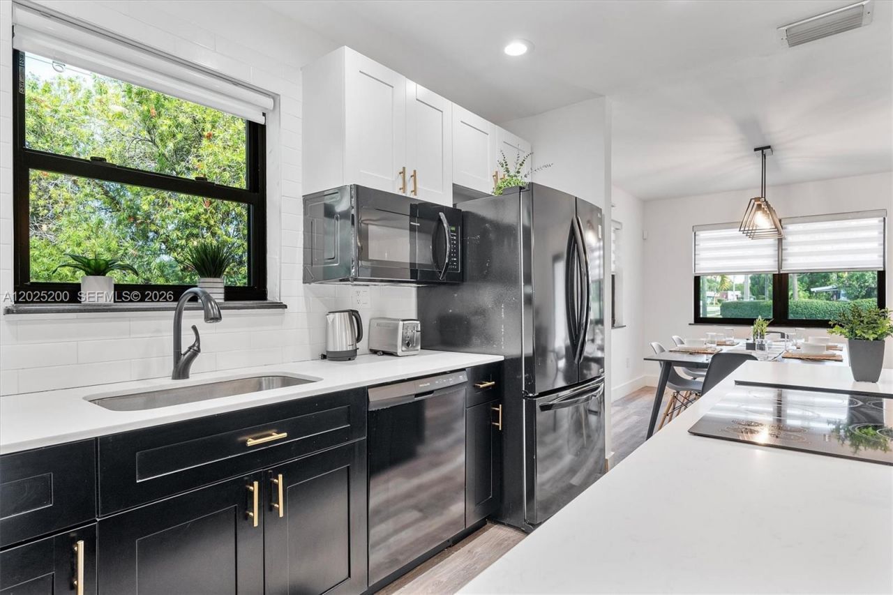 Please Call For Address, Unit 1300, North Miami Beach, FL 33162 Photo