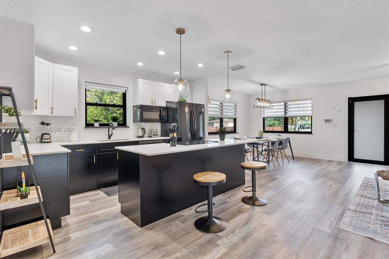Please Call For Address, Unit 1300, North Miami Beach, FL 33162 Photo