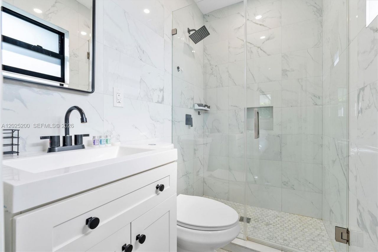 Please Call For Address, Unit 1300, North Miami Beach, FL 33162 Photo