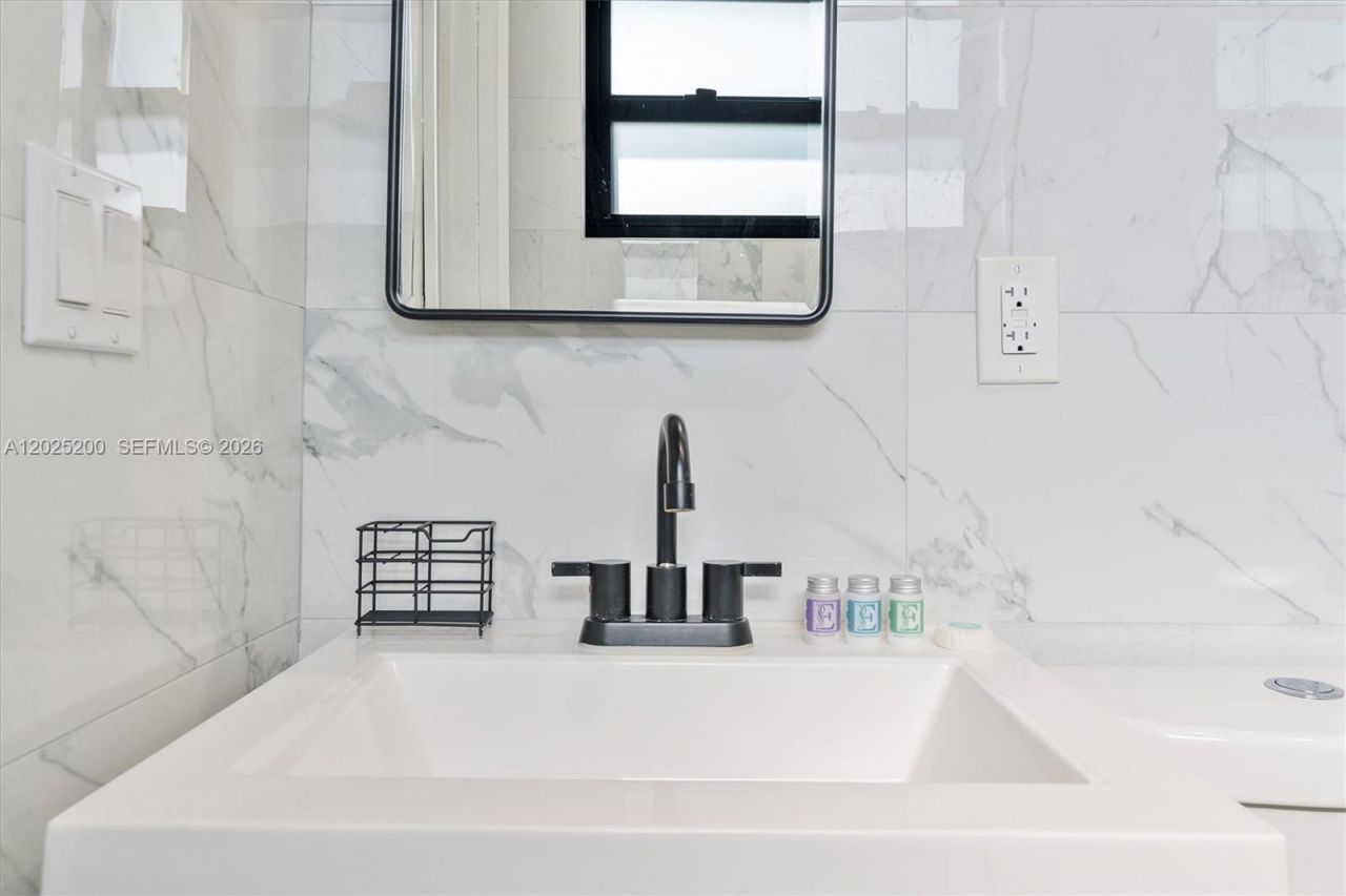 Please Call For Address, Unit 1300, North Miami Beach, FL 33162 Photo