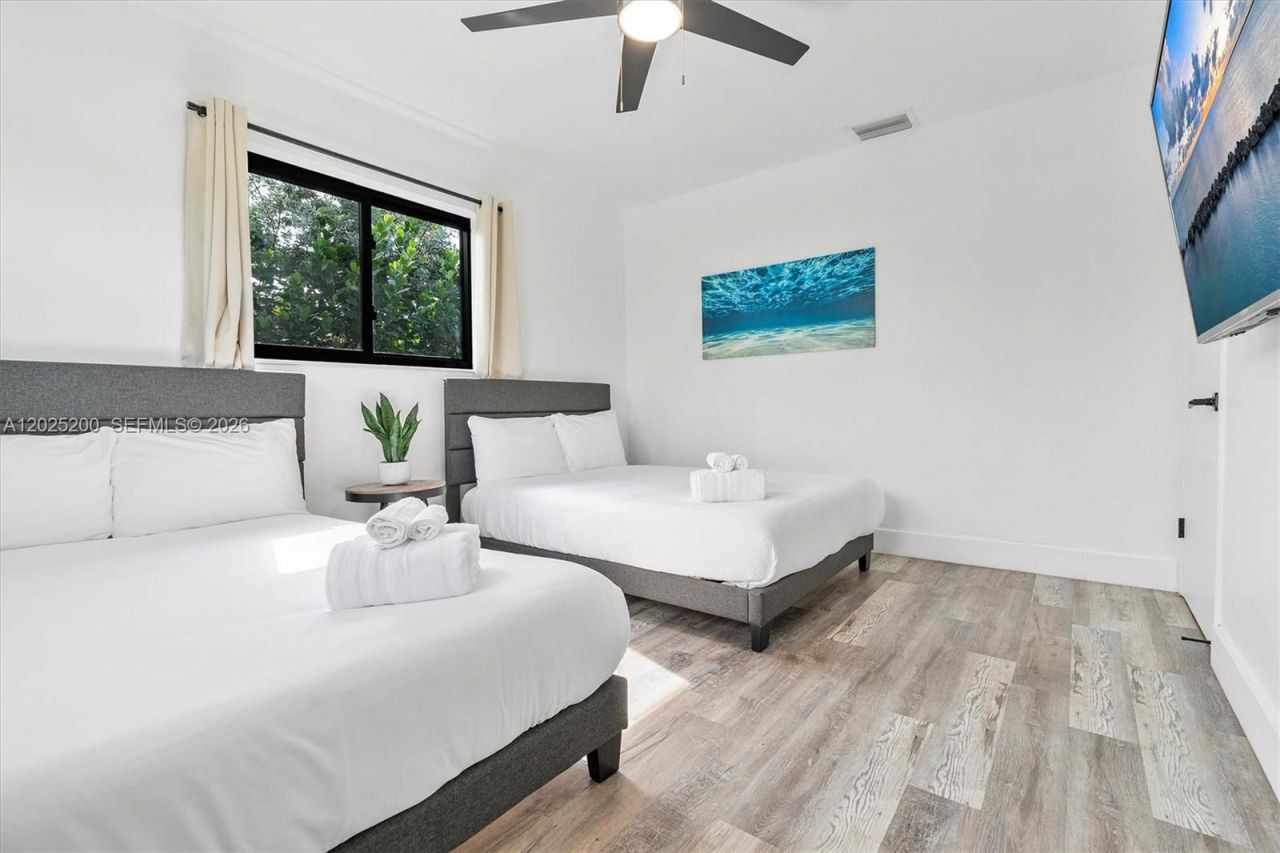 Please Call For Address, Unit 1300, North Miami Beach, FL 33162 Photo