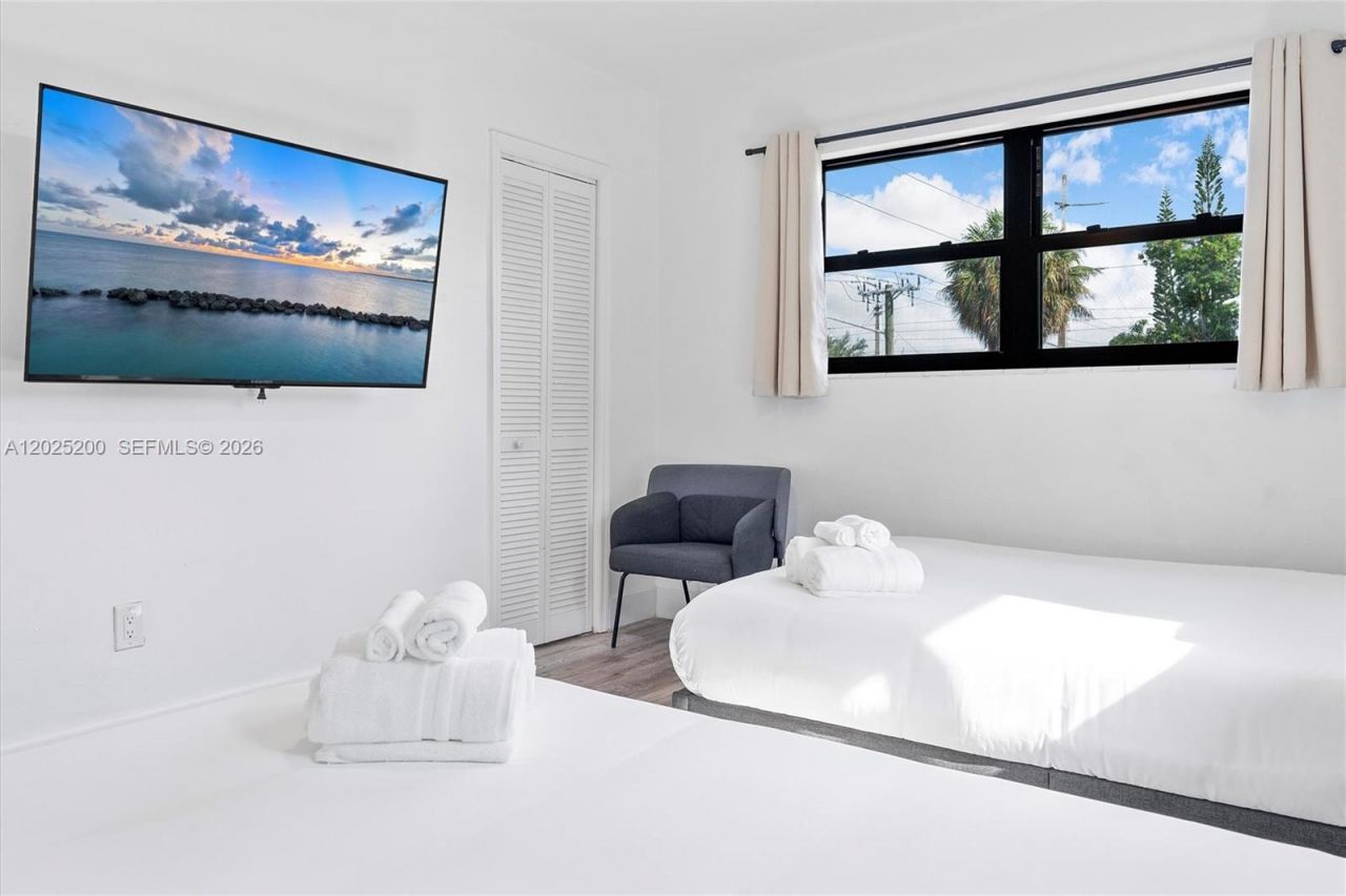 Please Call For Address, Unit 1300, North Miami Beach, FL 33162 Photo