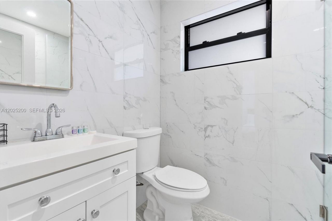 Please Call For Address, Unit 1300, North Miami Beach, FL 33162 Photo