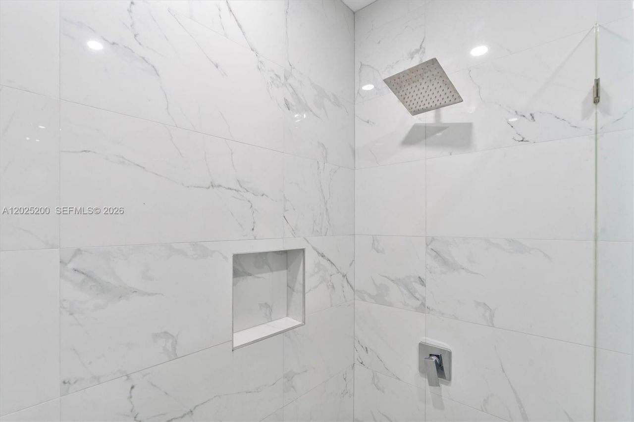 Please Call For Address, Unit 1300, North Miami Beach, FL 33162 Photo
