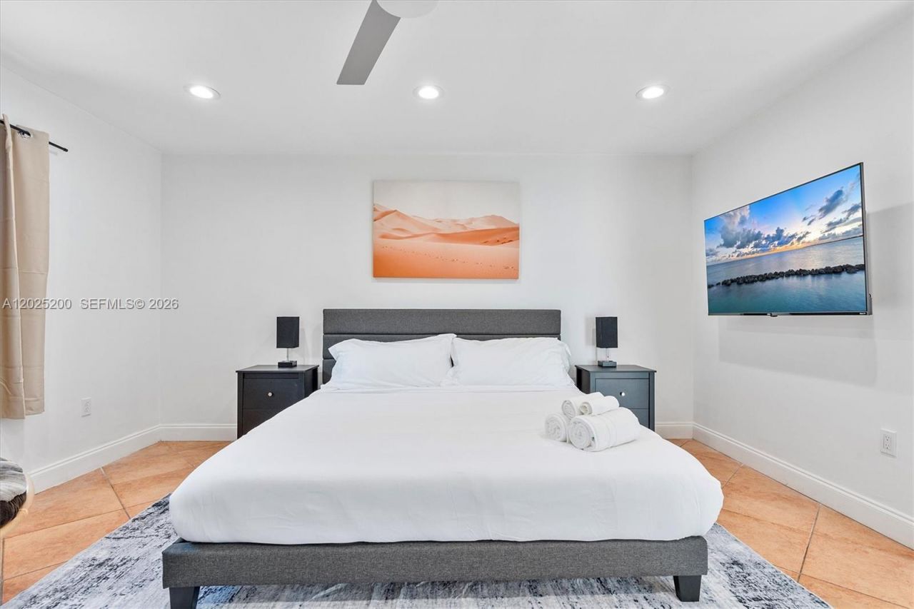 Please Call For Address, Unit 1300, North Miami Beach, FL 33162 Photo