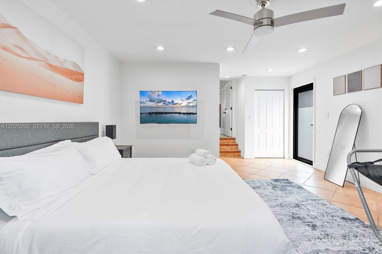 Please Call For Address, Unit 1300, North Miami Beach, FL 33162 Photo