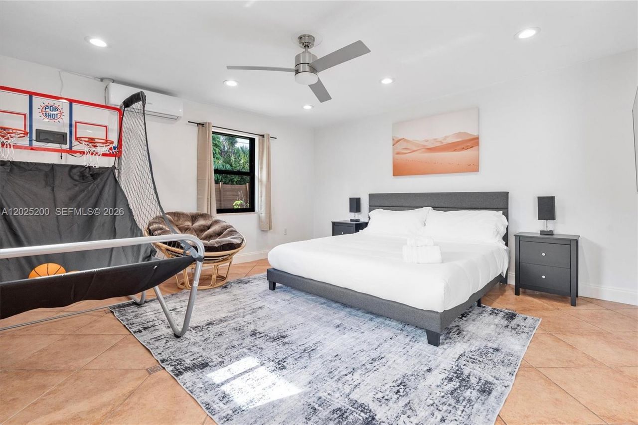 Please Call For Address, Unit 1300, North Miami Beach, FL 33162 Photo