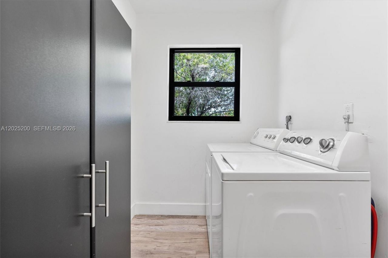 Please Call For Address, Unit 1300, North Miami Beach, FL 33162 Photo