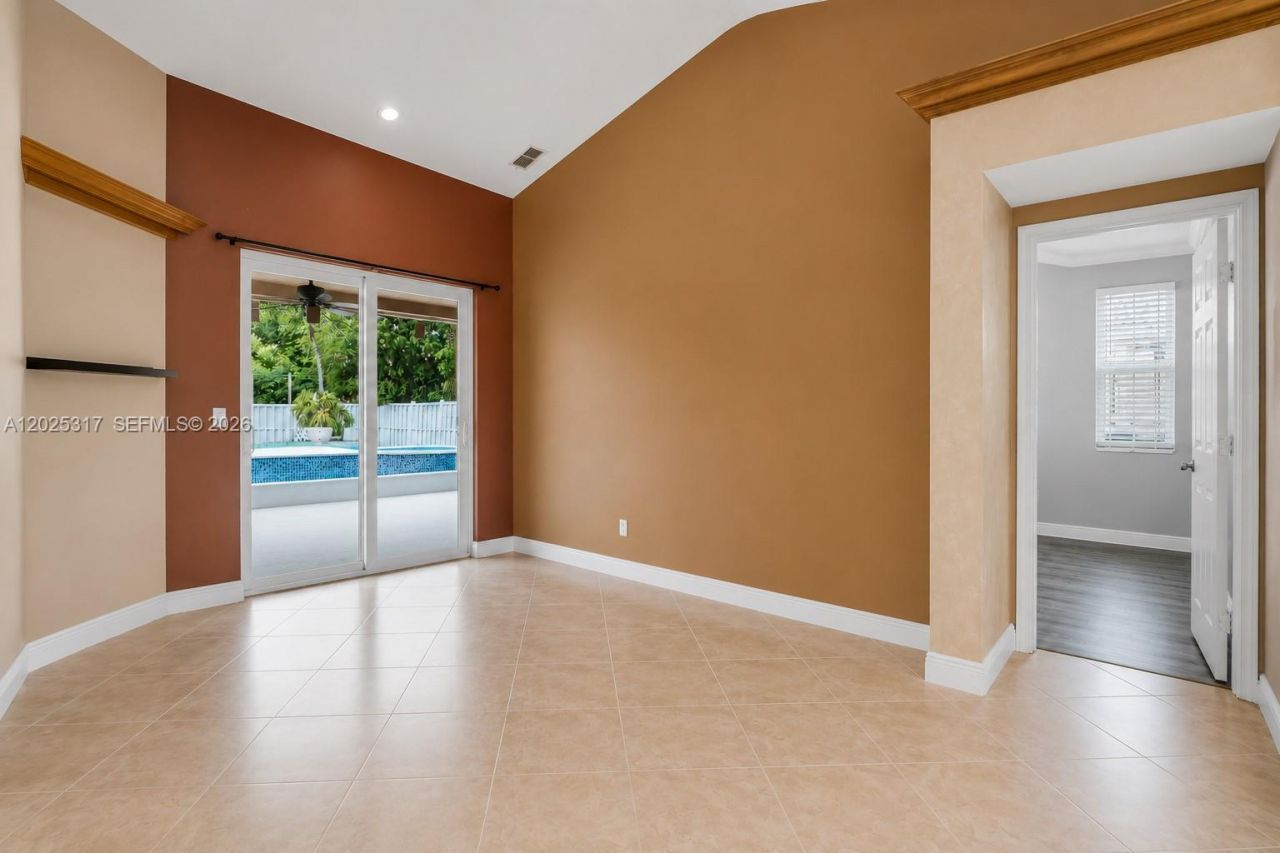 13404 NW 13th St, Pembroke Pines, FL 33028 Photo