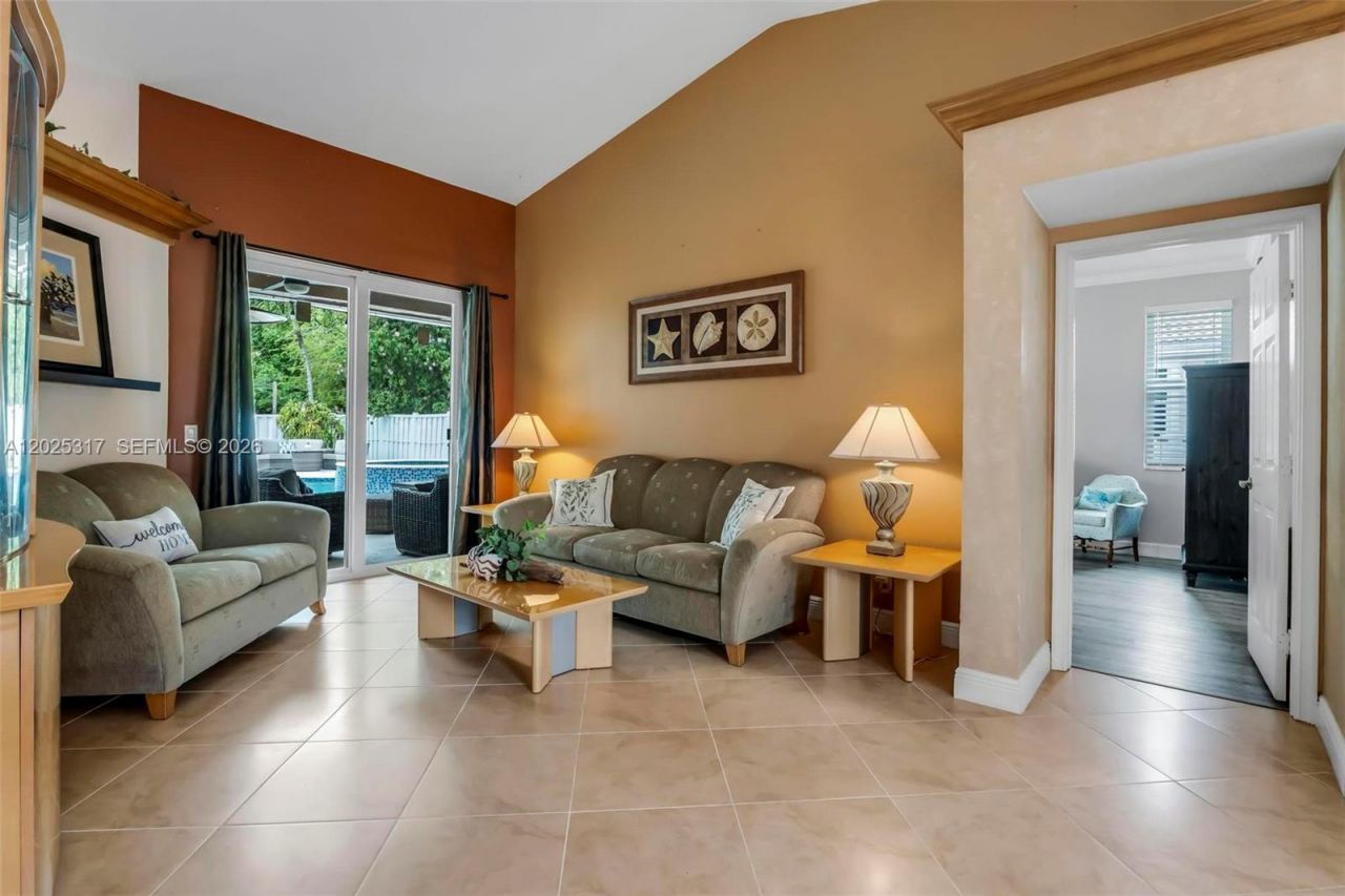 13404 NW 13th St, Pembroke Pines, FL 33028 Photo