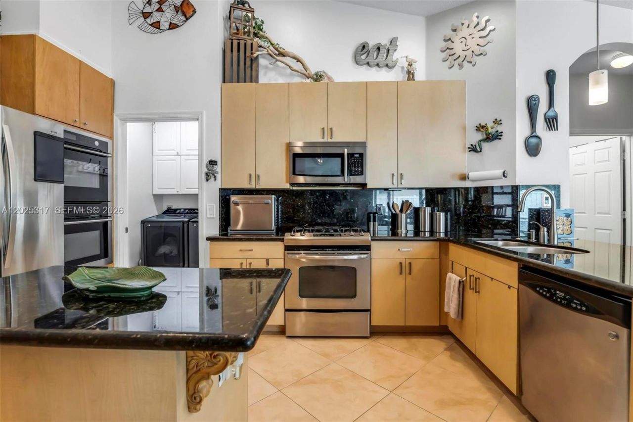 13404 NW 13th St, Pembroke Pines, FL 33028 Photo
