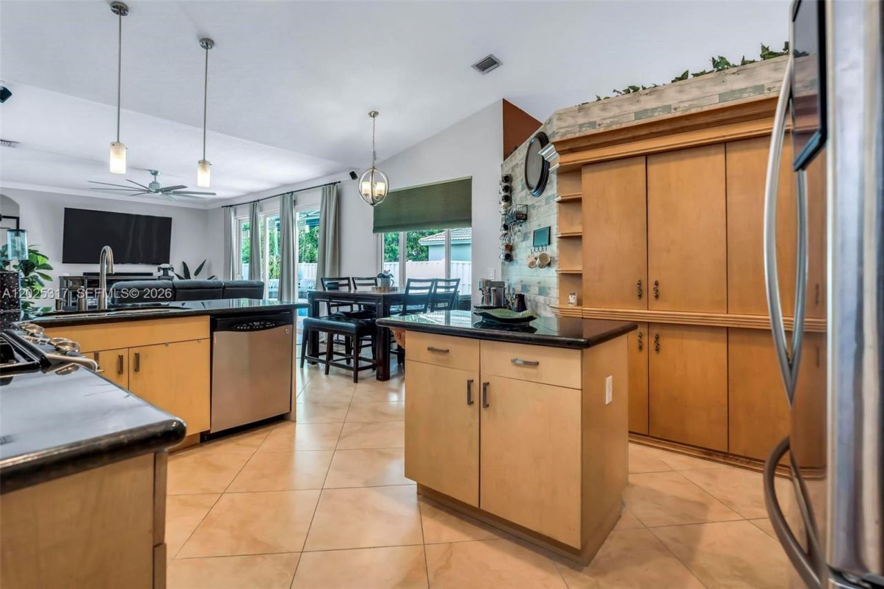 13404 NW 13th St, Pembroke Pines, FL 33028 Photo