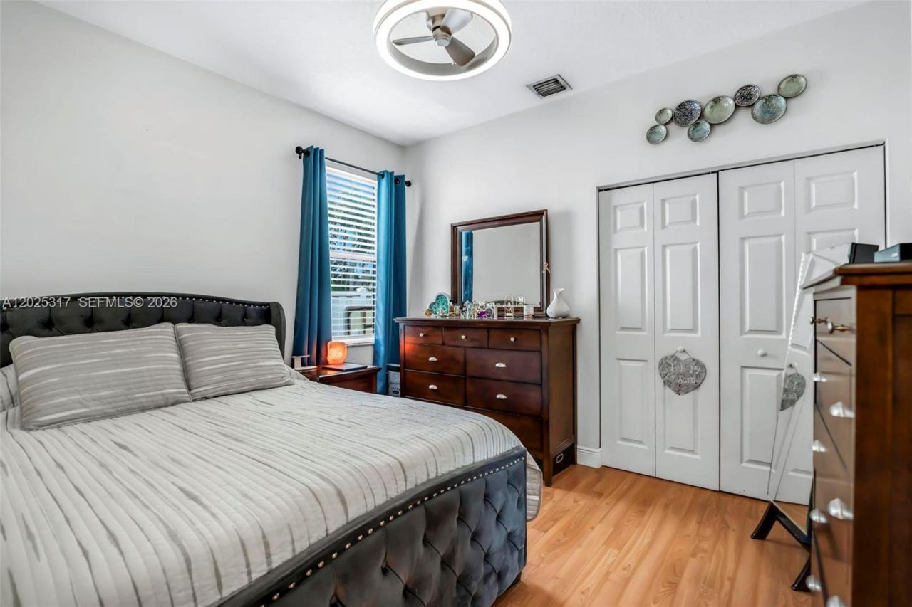 13404 NW 13th St, Pembroke Pines, FL 33028 Photo