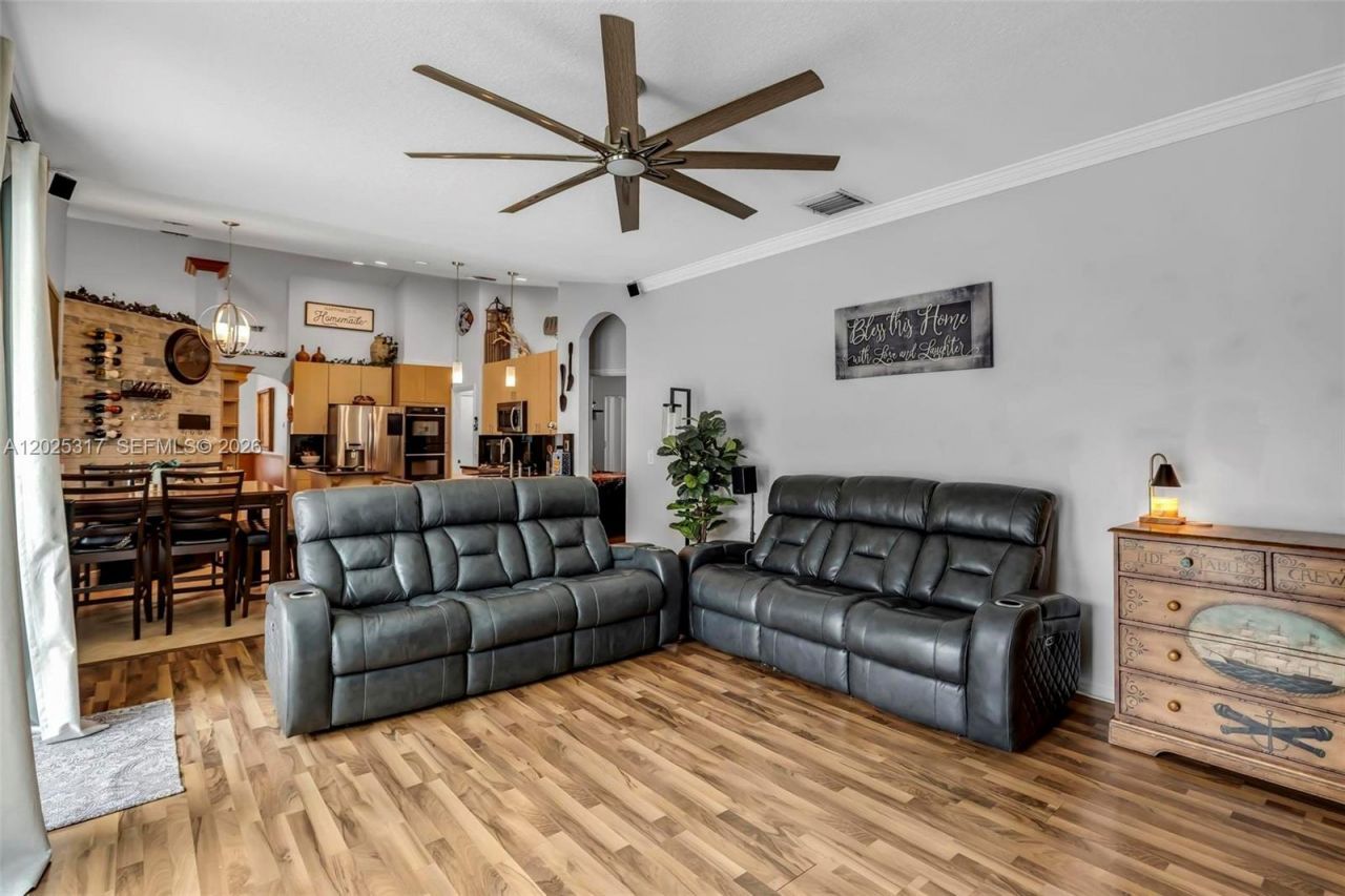13404 NW 13th St, Pembroke Pines, FL 33028 Photo