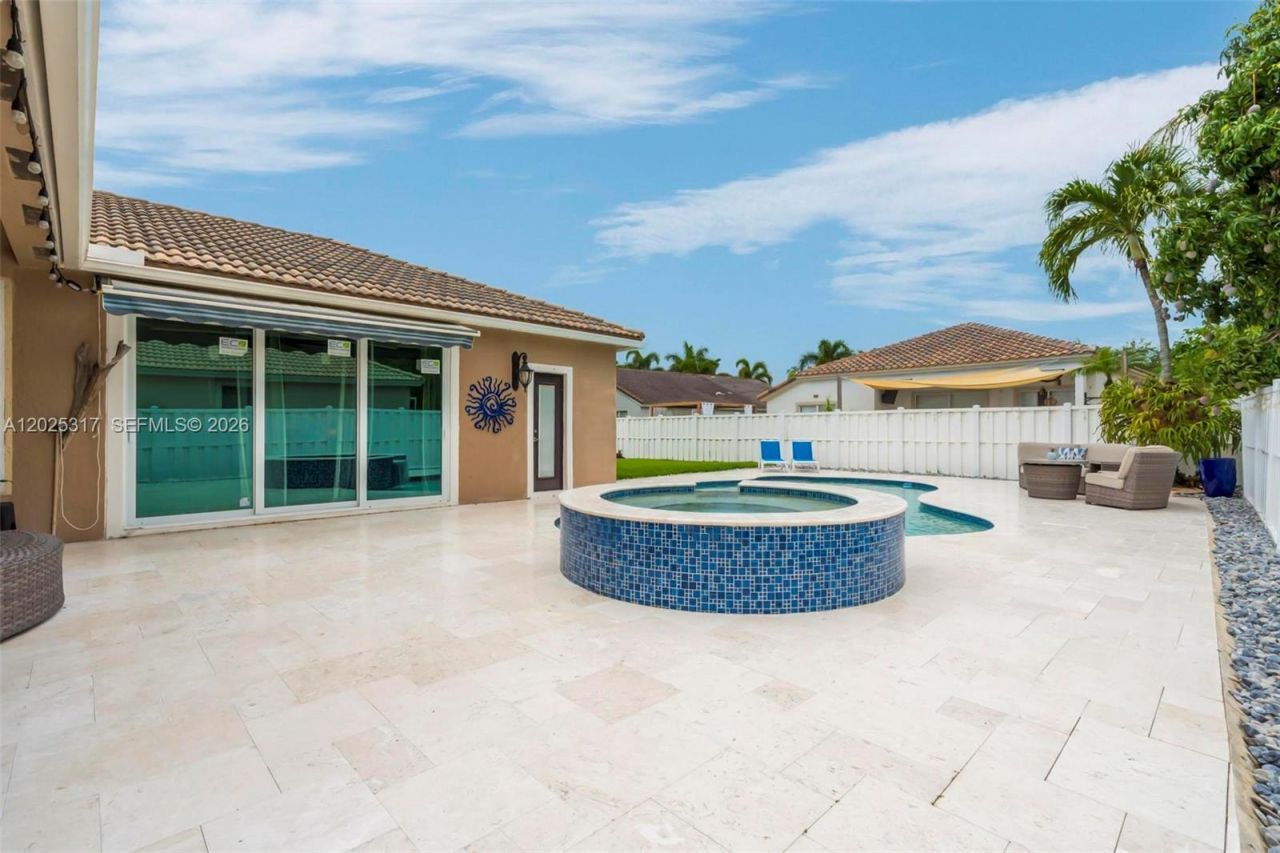 13404 NW 13th St, Pembroke Pines, FL 33028 Photo