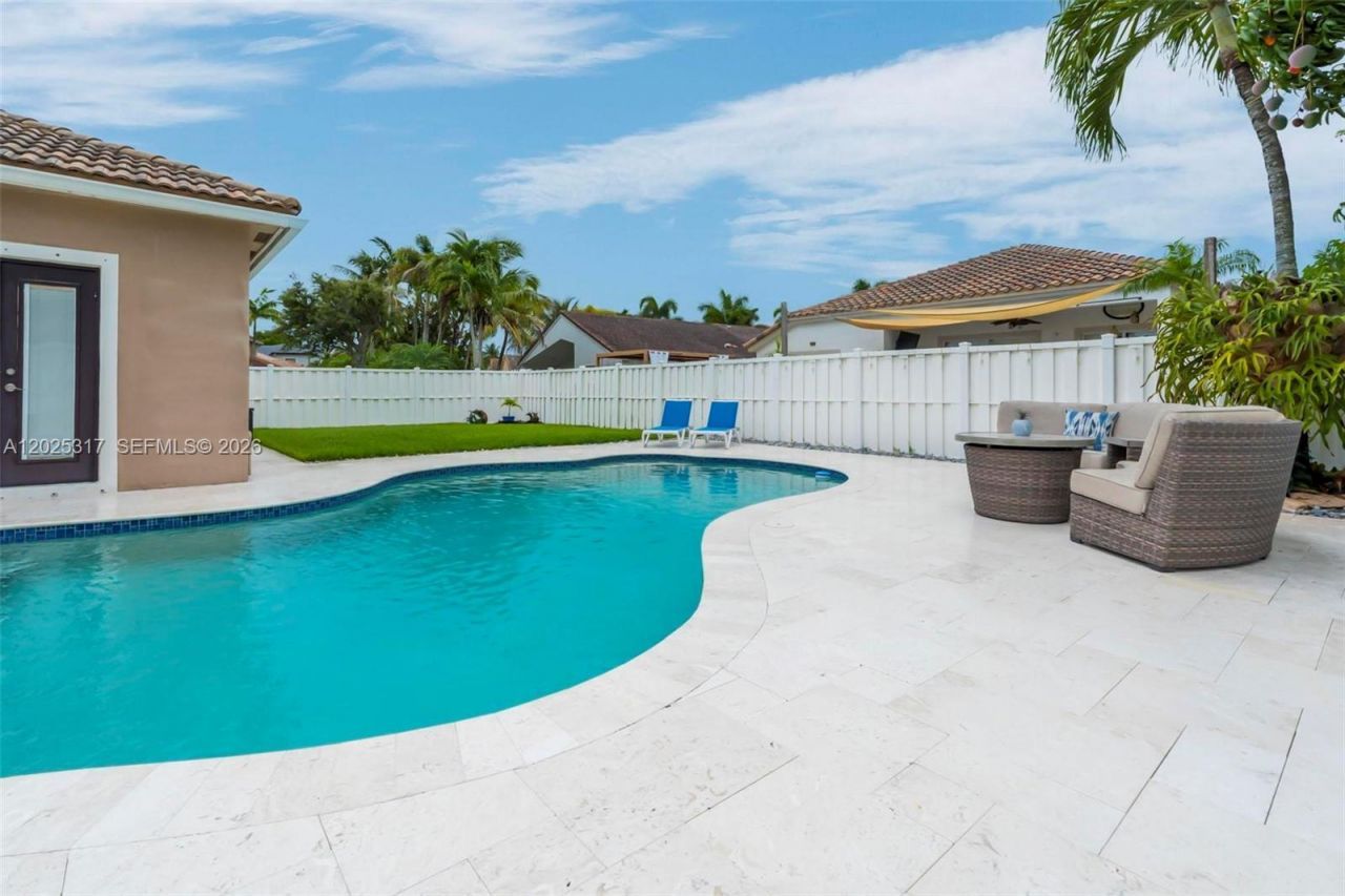 13404 NW 13th St, Pembroke Pines, FL 33028 Photo