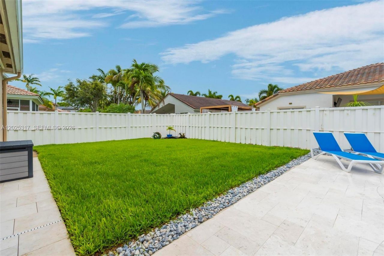 13404 NW 13th St, Pembroke Pines, FL 33028 Photo