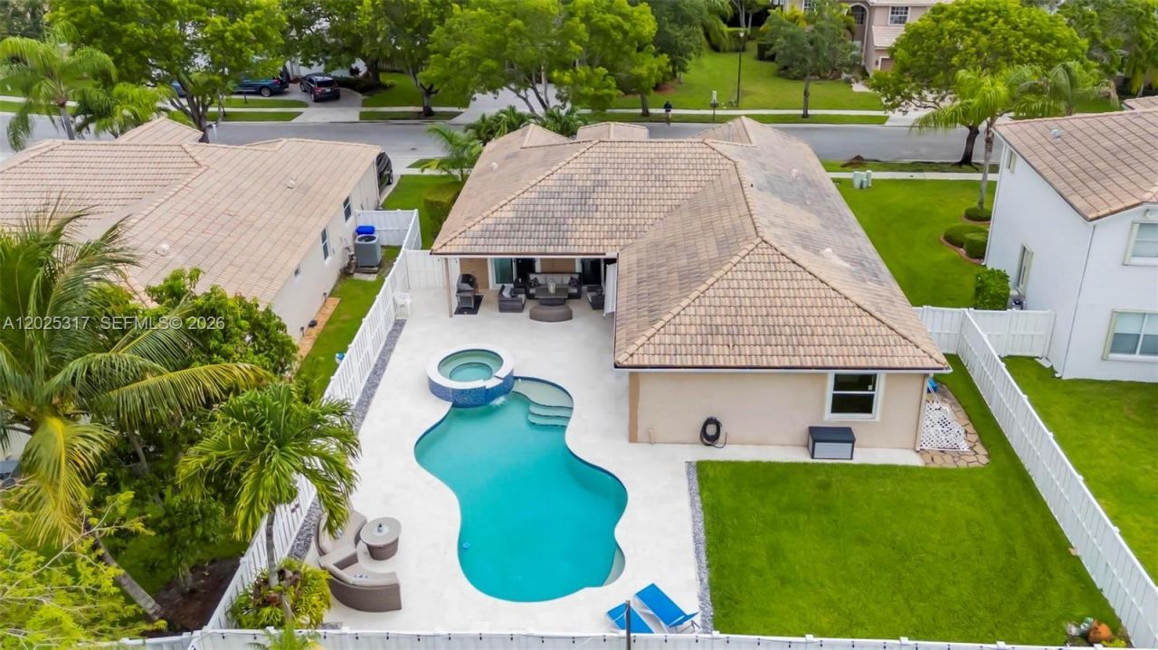 13404 NW 13th St, Pembroke Pines, FL 33028 Photo