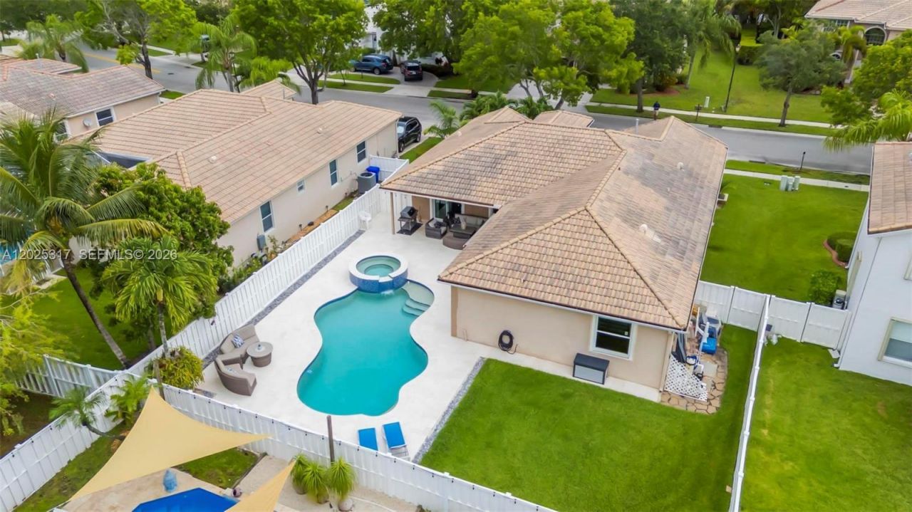 13404 NW 13th St, Pembroke Pines, FL 33028 Photo