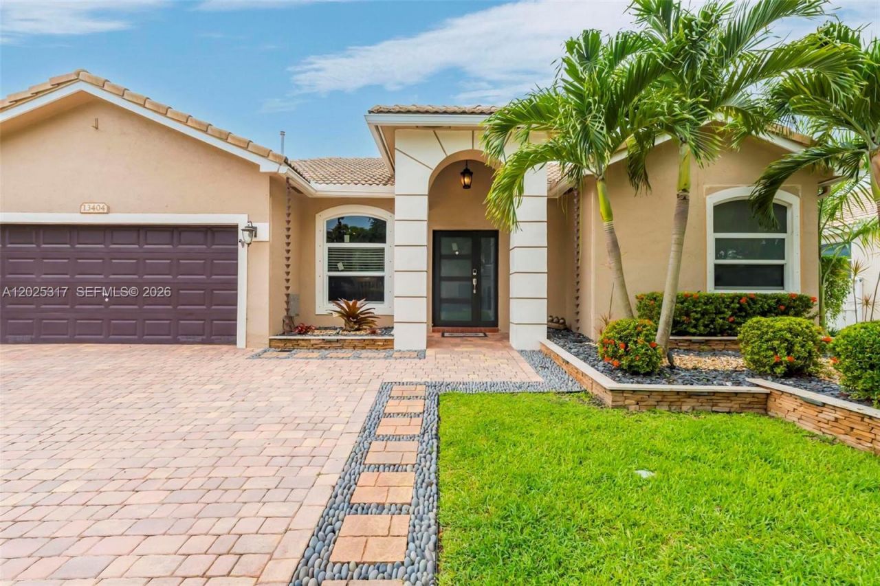 13404 NW 13th St, Pembroke Pines, FL 33028 Photo