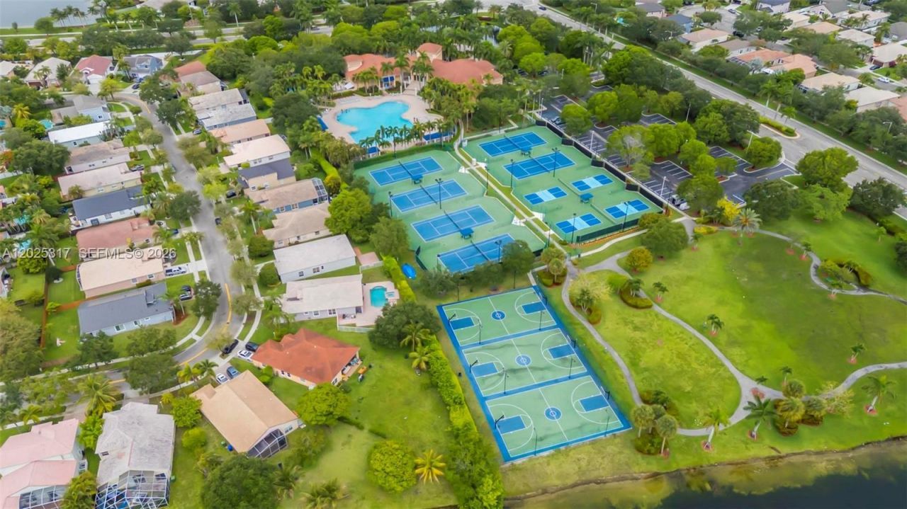 13404 NW 13th St, Pembroke Pines, FL 33028 Photo