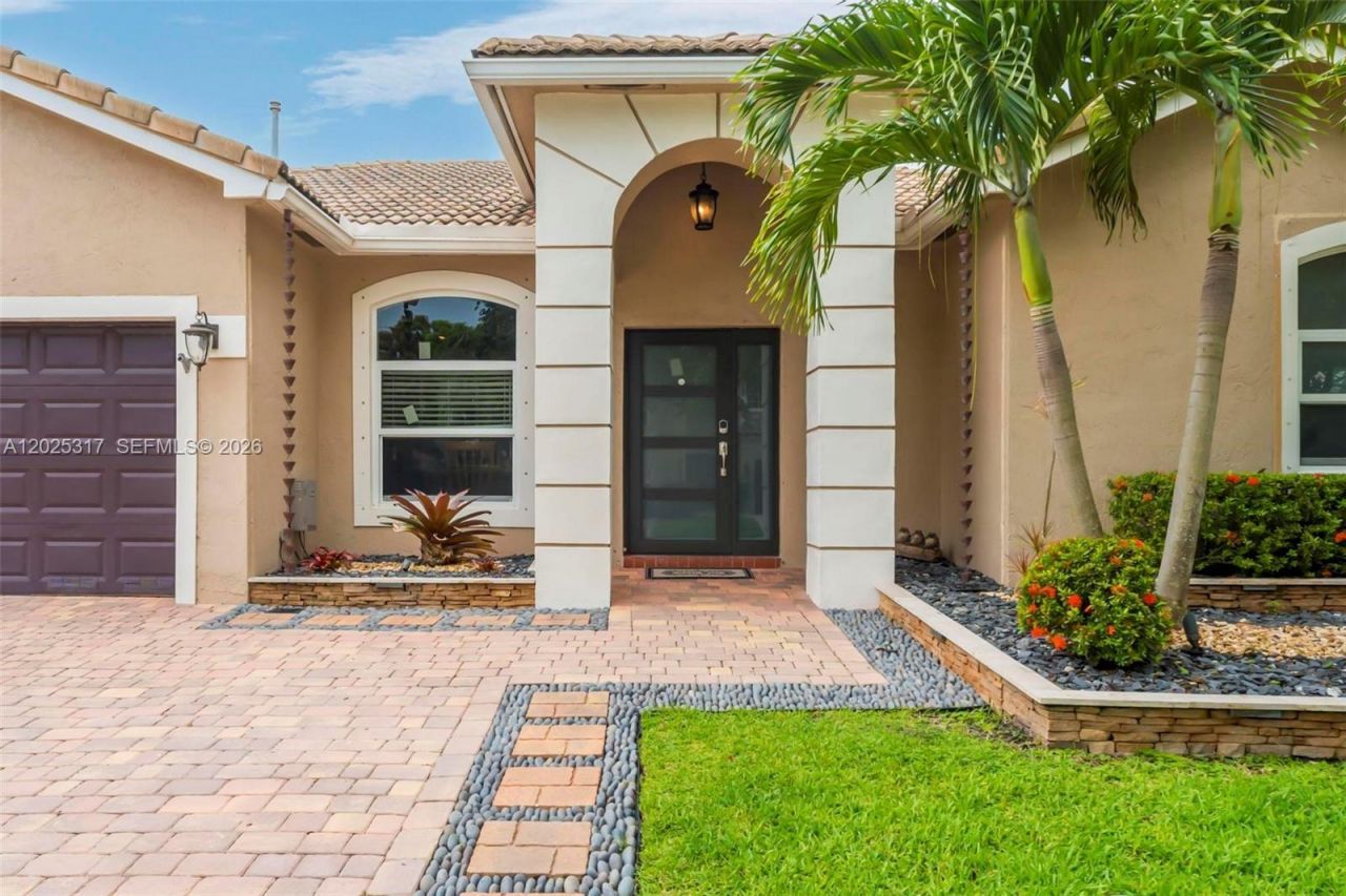 13404 NW 13th St, Pembroke Pines, FL 33028 Photo
