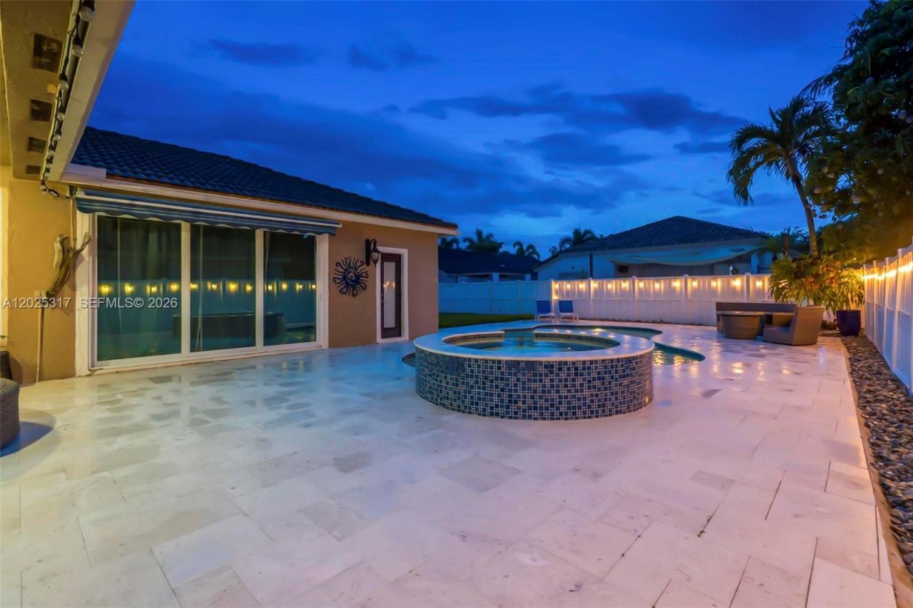 13404 NW 13th St, Pembroke Pines, FL 33028 Photo
