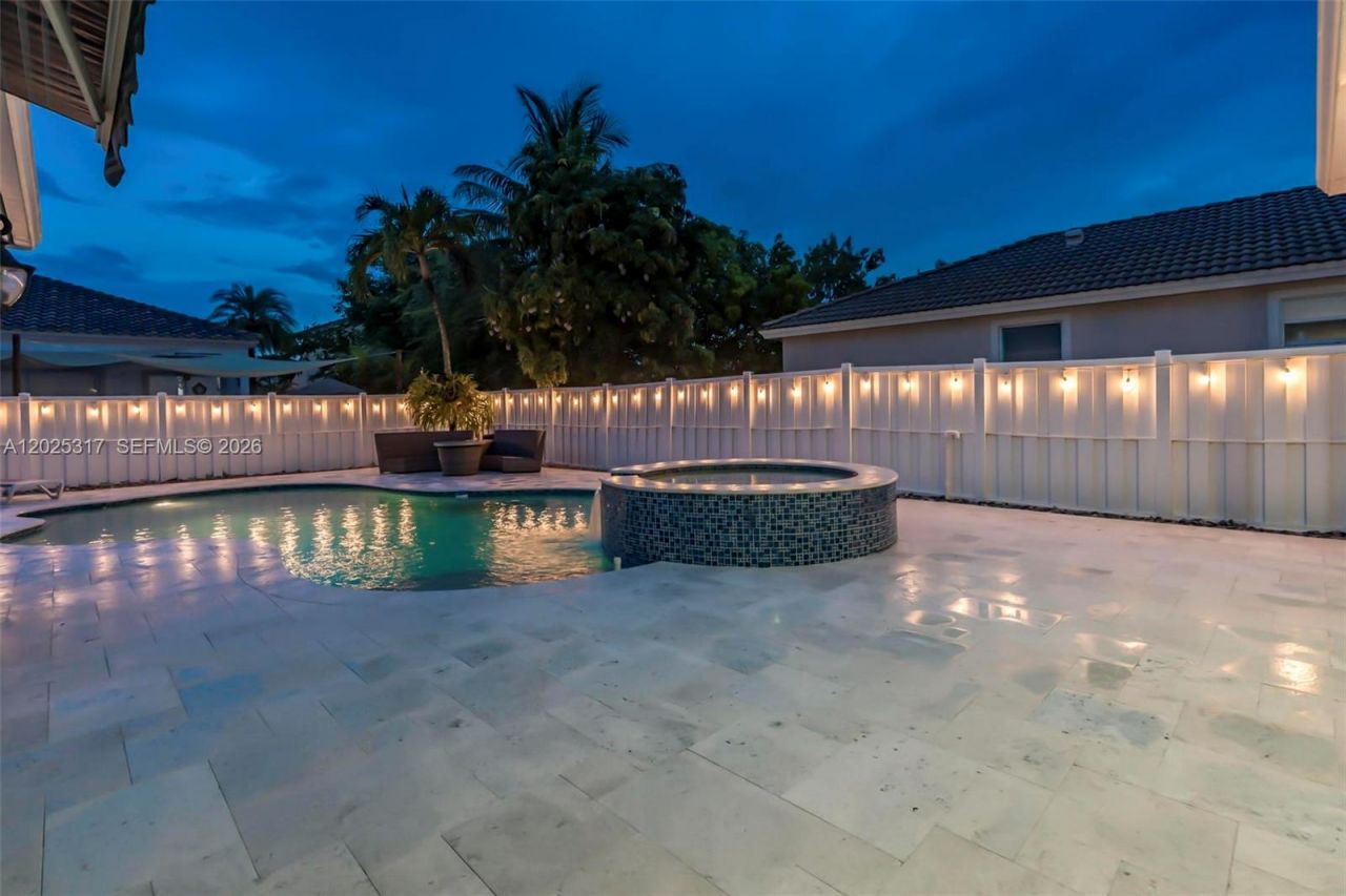 13404 NW 13th St, Pembroke Pines, FL 33028 Photo