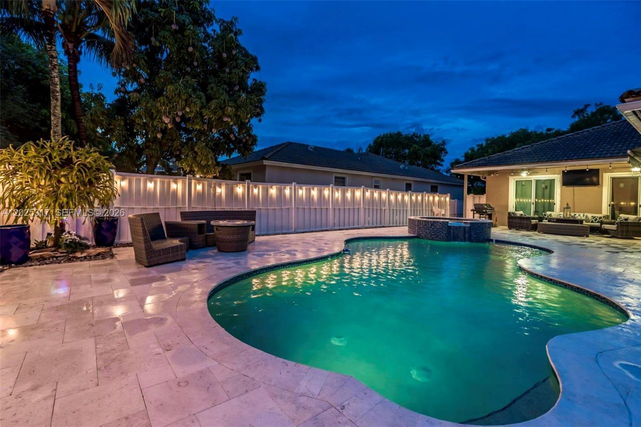 13404 NW 13th St, Pembroke Pines, FL 33028 Photo