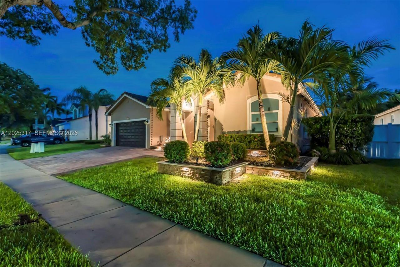 13404 NW 13th St, Pembroke Pines, FL 33028 Photo