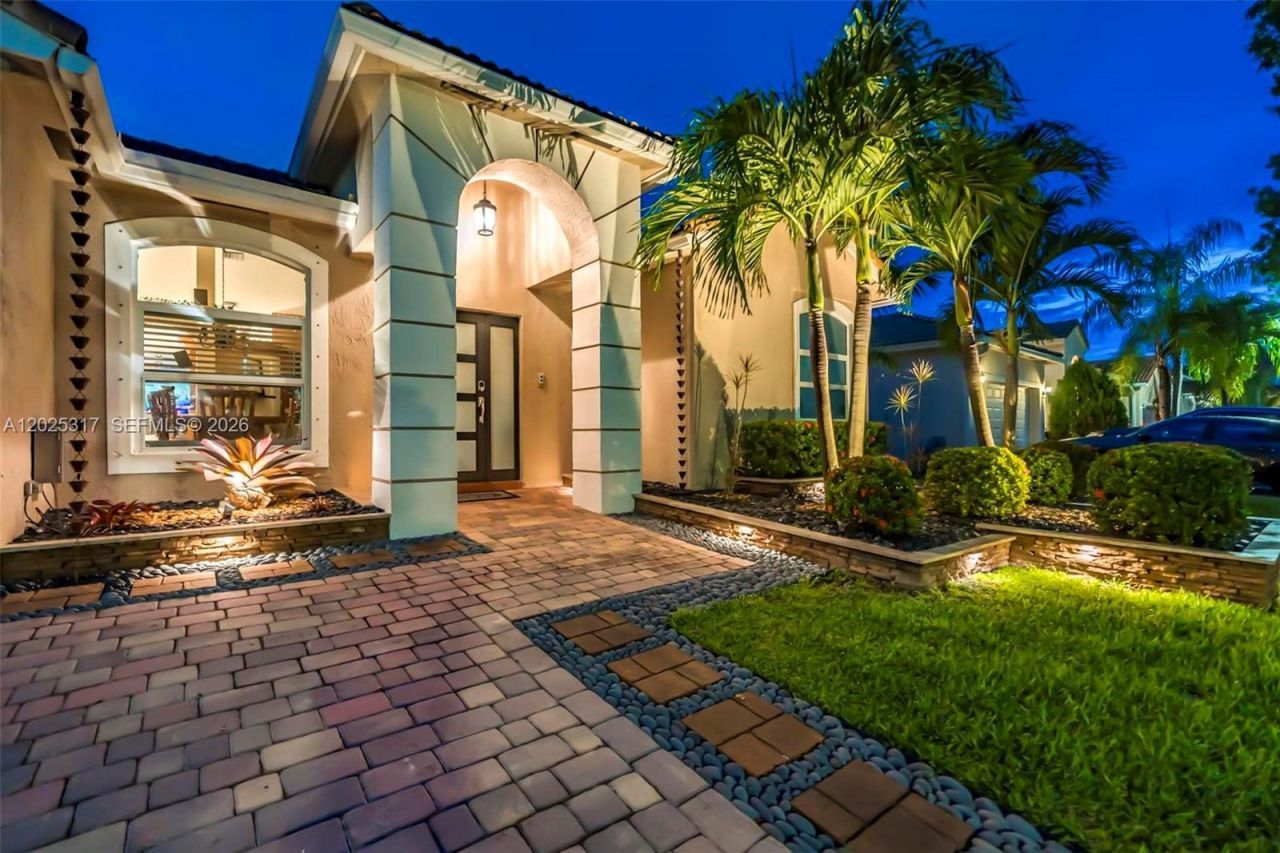 13404 NW 13th St, Pembroke Pines, FL 33028 Photo