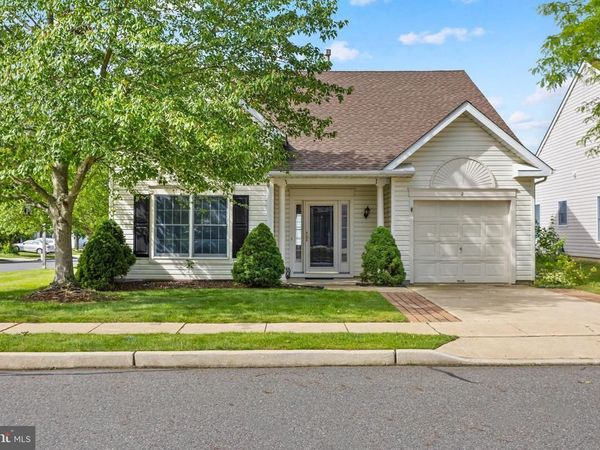 2 BRIARWOOD COURT, COLUMBUS, NJ 08022