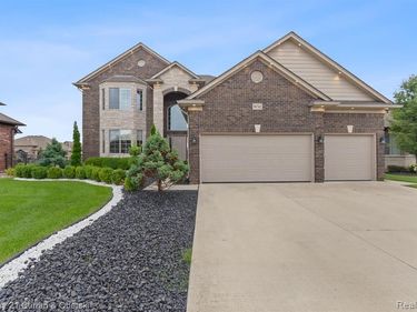 56742 Clearstone Drive, Macomb Twp, MI 48042