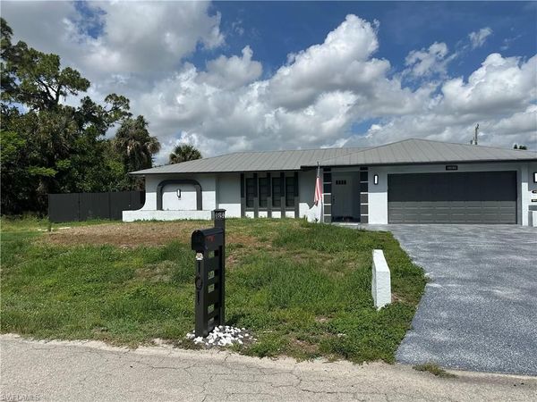 101 Edward AVE , LEHIGH ACRES, FL 33936