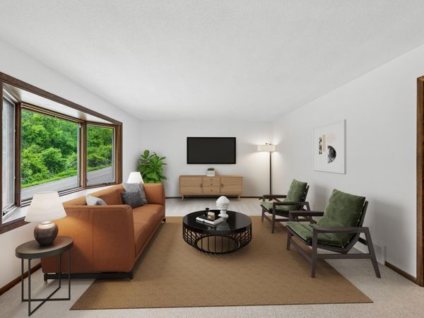 2460 Kewanee Way, Golden Valley, MN 55422