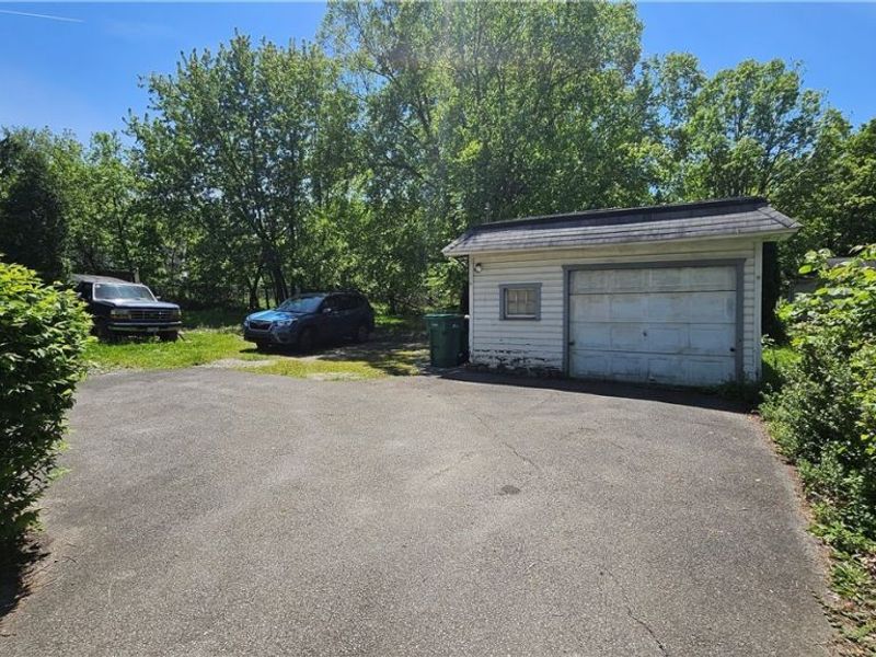 14522 Granger Road, Maple Heights, OH 44137 Photo 27