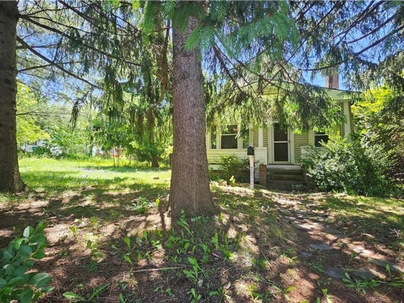 14522 Granger Road, Maple Heights, OH 44137 Photo 3