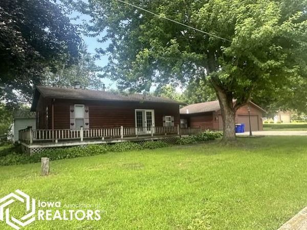540 NE 2nd Street NE, Britt, IA 50423