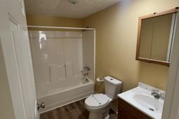 1714 Ward Circle  photo 4