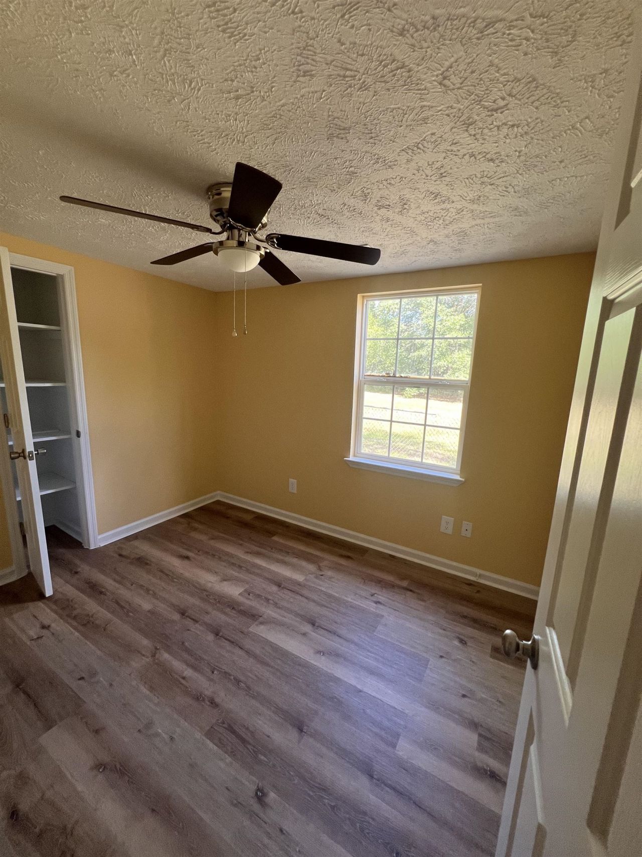 1714 Ward Circle  Photo 6