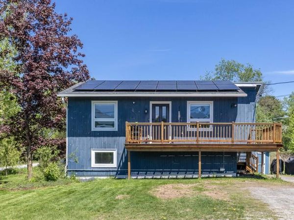 913 Kneeland Flats Road, Waterbury, VT 05676