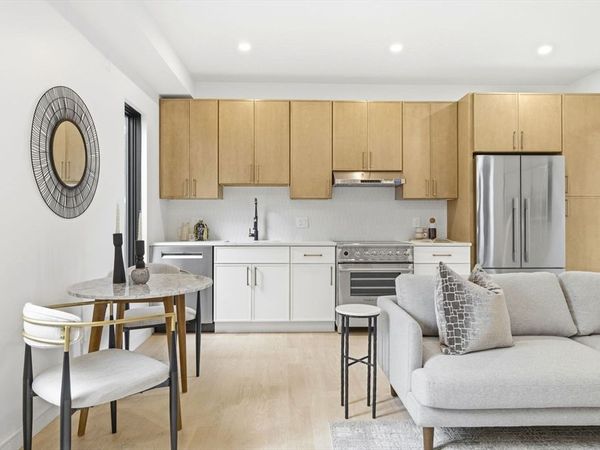 156 Albion St, Unit R, Somerville, MA 02144